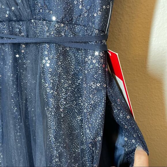 Carmen Marc Valvo Navy Blue Sequin Tulle Prom Formal Evening Dress 6 NWT - Picture 5 of 9